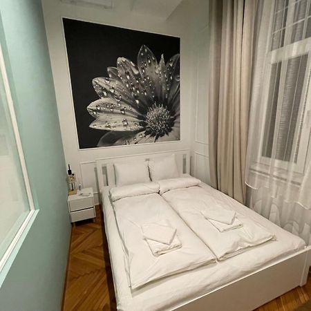 Flower Apartment Budapest Bagian luar foto