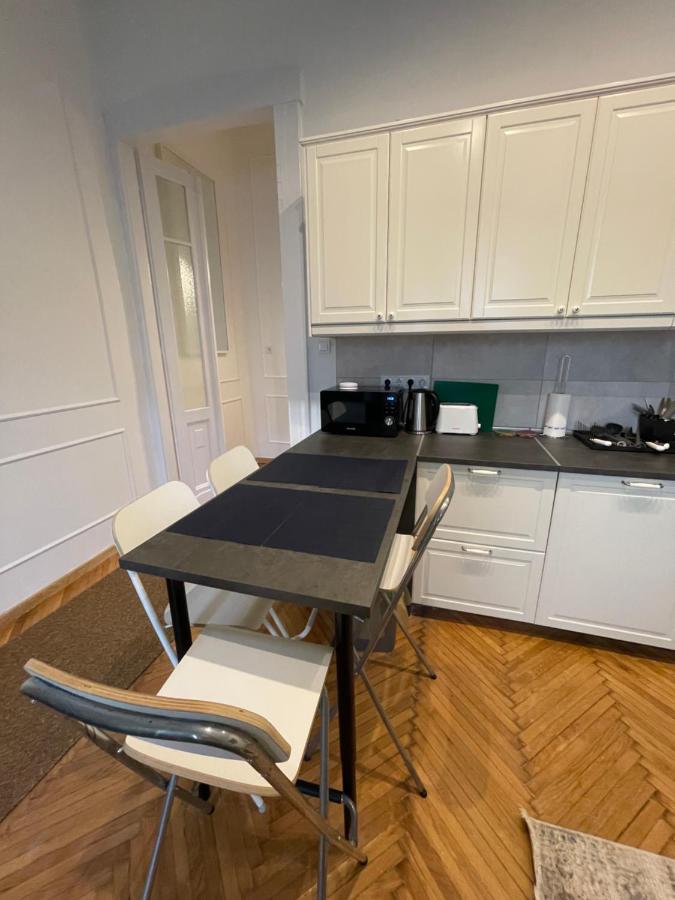Flower Apartment Budapest Bagian luar foto